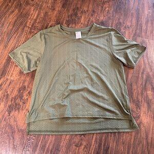 ZYIA Green Chillicicle Crop Short Sleeve 🌙